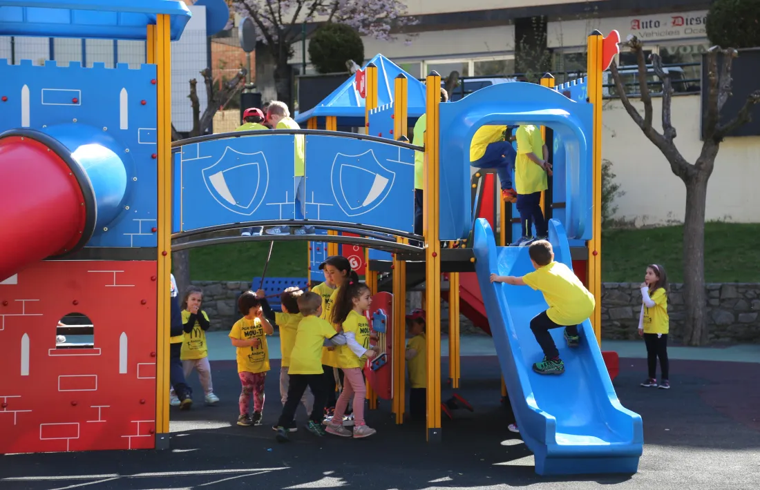 Una quarantena de nens participen al Casal de Pasqua de Sant Julià