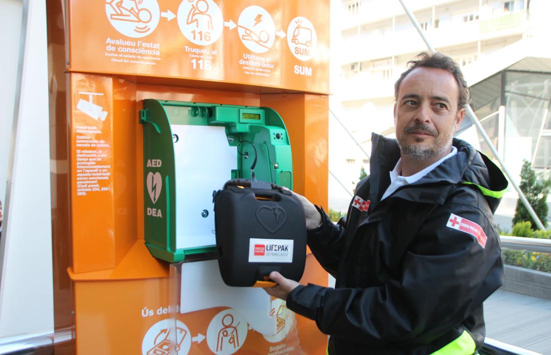  El primer desfibril·lador autònom d&#039;Andorra la Vella s&#039;instal·la a la plaça de la Rotonda