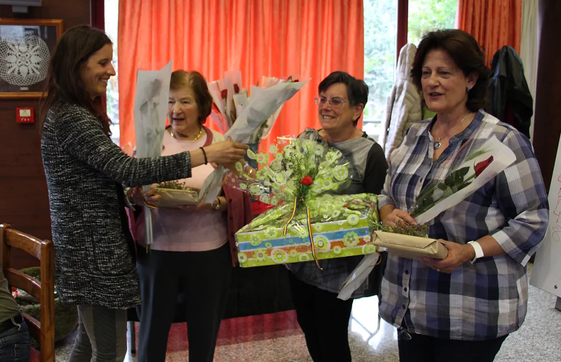 Més d'una vintena de padrins celebren Sant Jordi amb un quinto i un berenar
