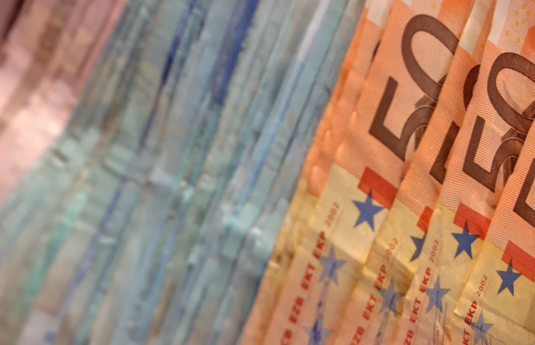 Aprovada la primera emissió de bons a 5 anys 