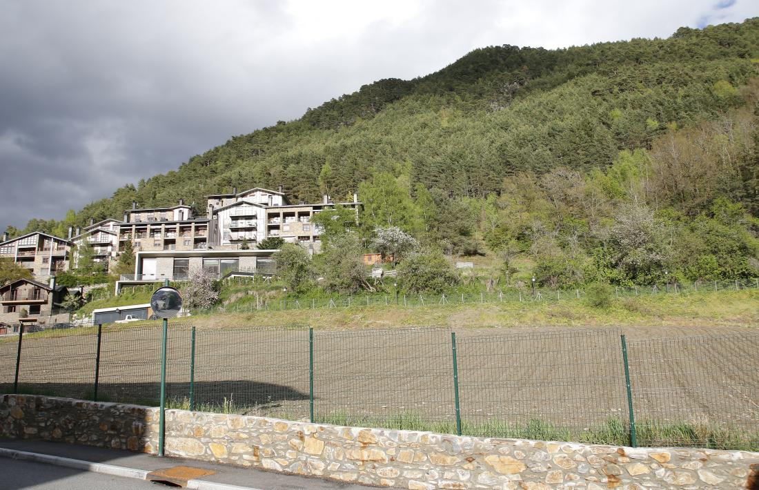 Aldosa Veïns agraeix la voluntat de diàleg però segueix recollint firmes