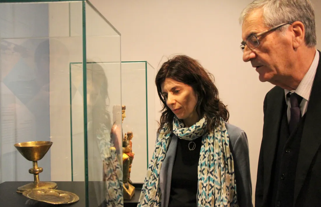 Homenatge als refugiats a través del calze i la patena de Núria