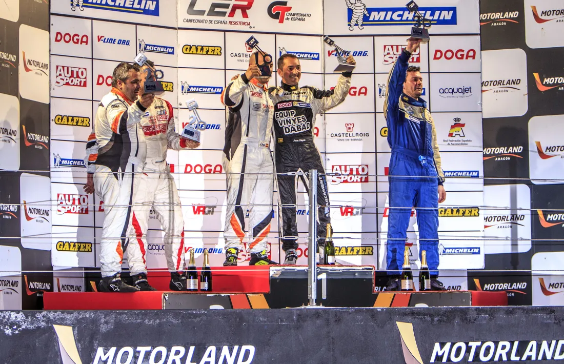 Joan Vinyes guanya les dues curses del CER a Motorland