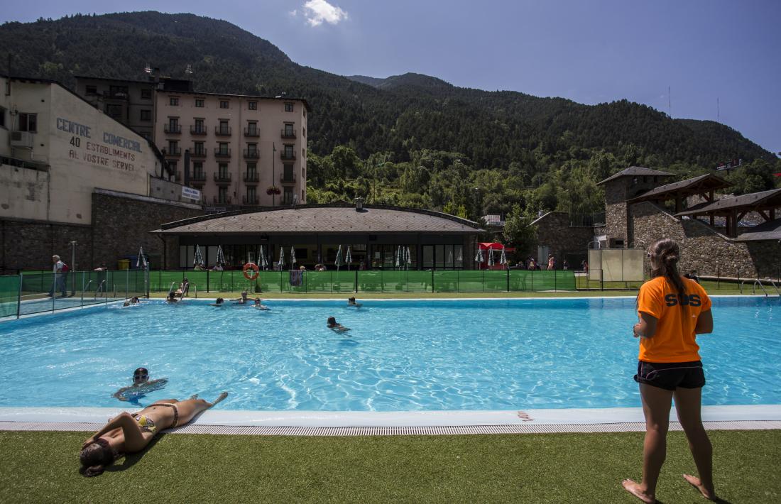 Aquest cap de setmana s&#039;obre la piscina exterior de La Mola