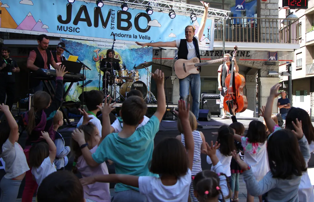 El Jambo Street Music tanca la quarta edició amb un balanç positiu, tot i el mal temps
