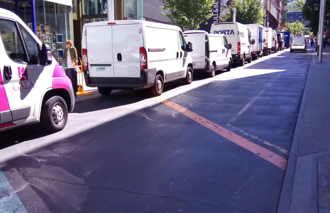 LdA exigeix control de les zones de càrrega i descàrrega de Vivand