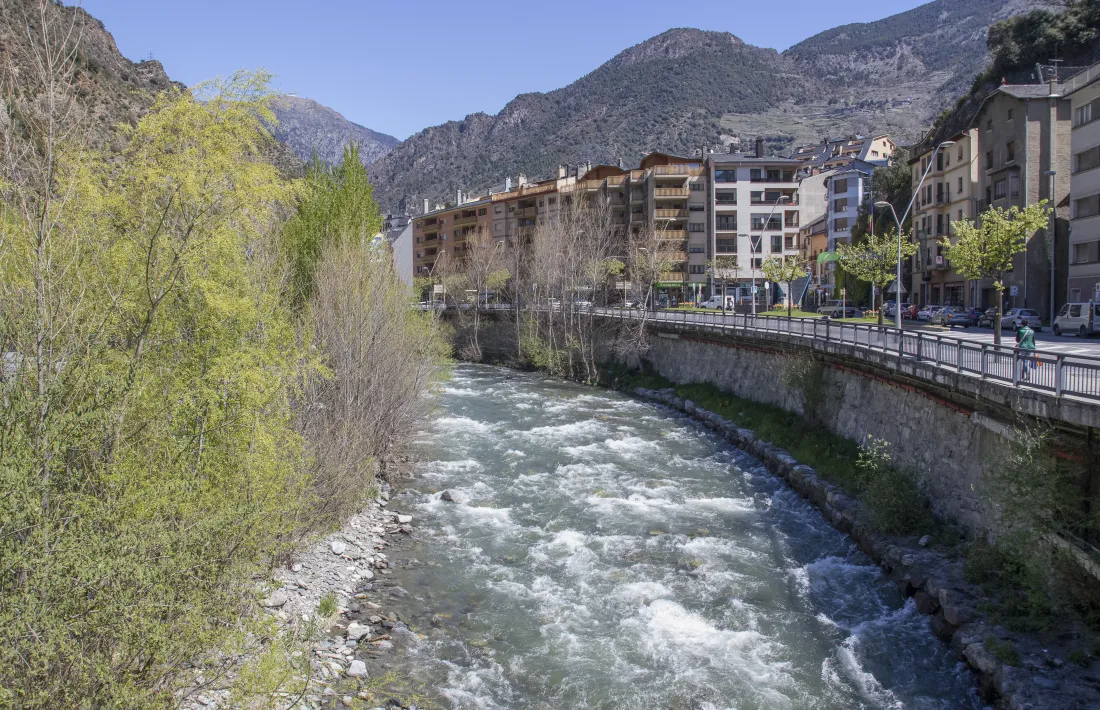 Sant Julià convoca el concurs per a l’activitat de ràfting