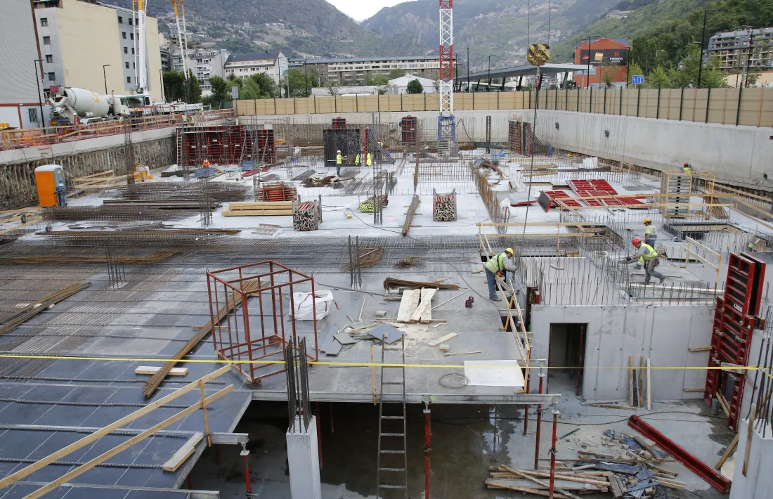 Més permisos però la superfície autoritzada d’obra nova cau el 8,1%