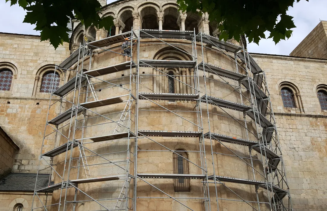 Els treballs de restauració de la catedral d’Urgell s’inauguren avui