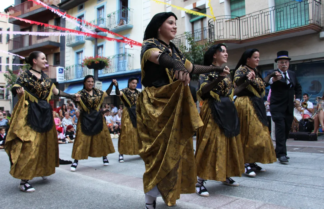 Els lauredians es bolquen en la part més tradicional de la festa