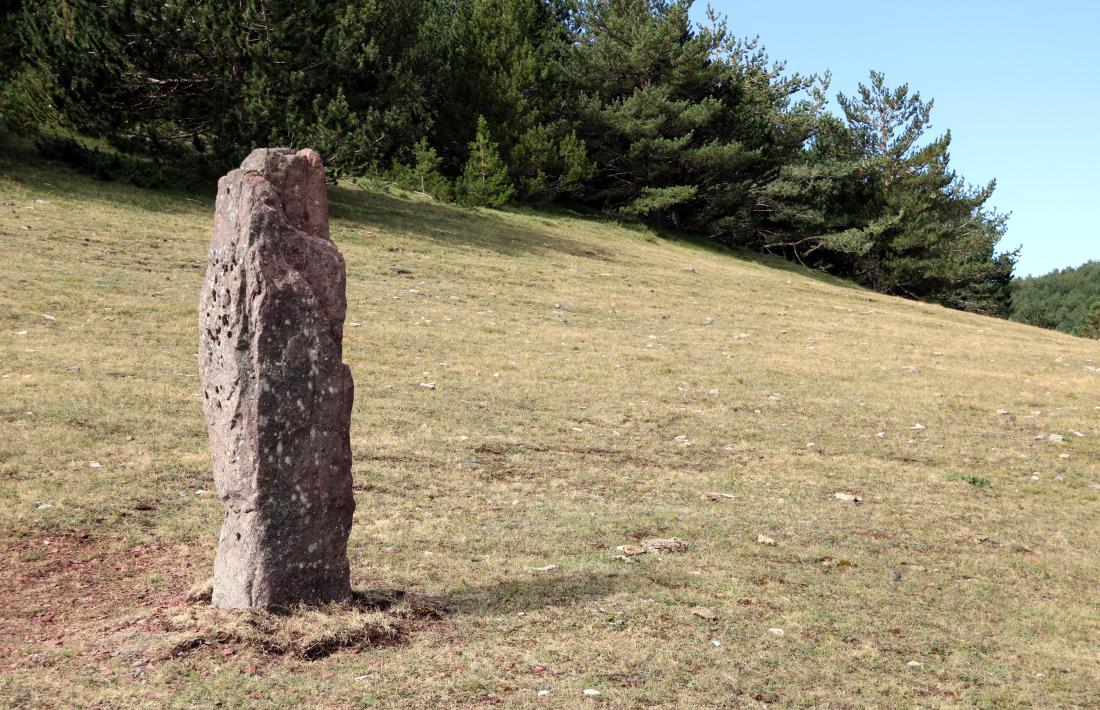 Recuperació simbòlica de l’antic menhir situat al Port del Cantó