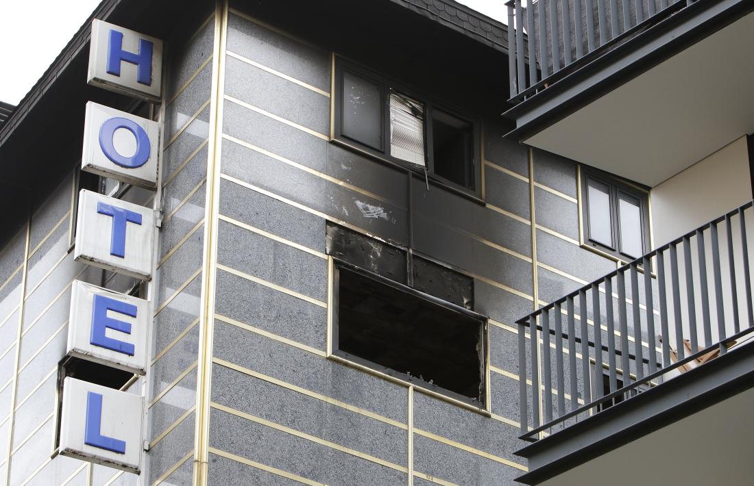 Reallotjats els veïns de l’edifici de l’hotel Eureka afectat per l’incendi