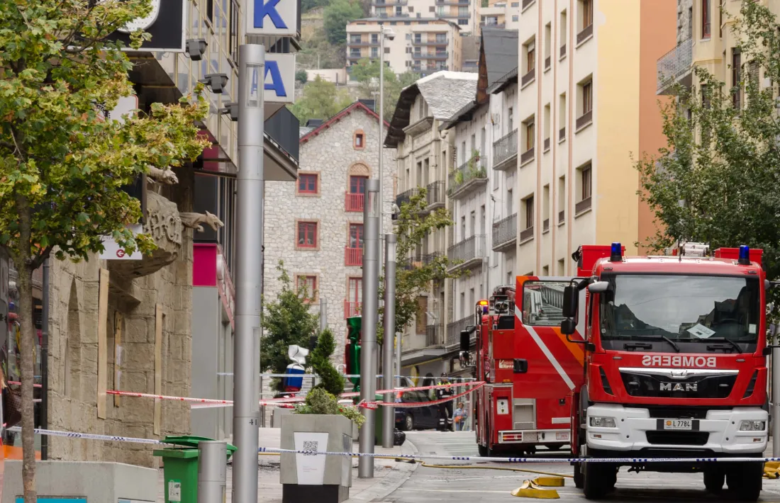 Part dels veïns desallotjats de l'edifici Eureka podran tornar a casa aquest dimecres a la tarda