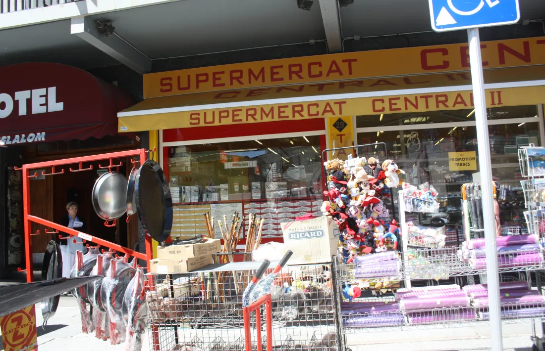 Avís perquè les mercaderies del Pas s’exposin seguint la norma