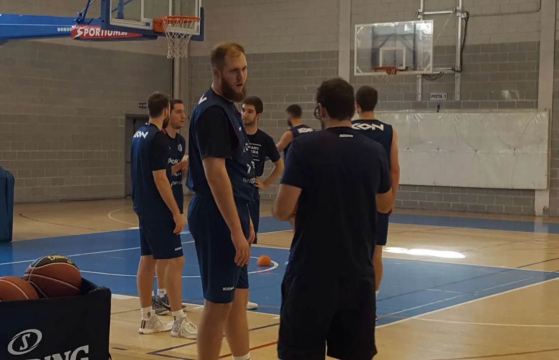 Karnowski va fer ahir el primer entrenament