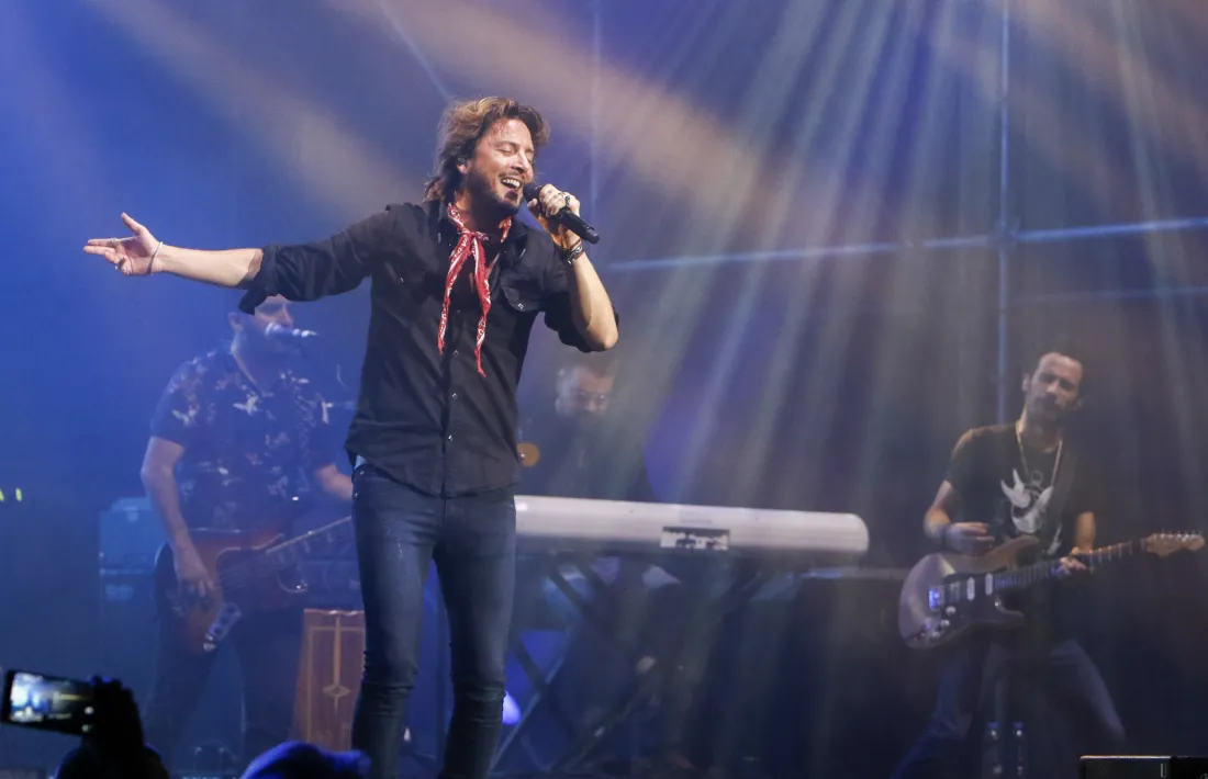 Andorra, Manuel Carrasco, concert, suspensió, Bailar el viento, gira, poliesportiu, Y ahora, sabrás, Pequeña sonrisa, Tambores de guerra