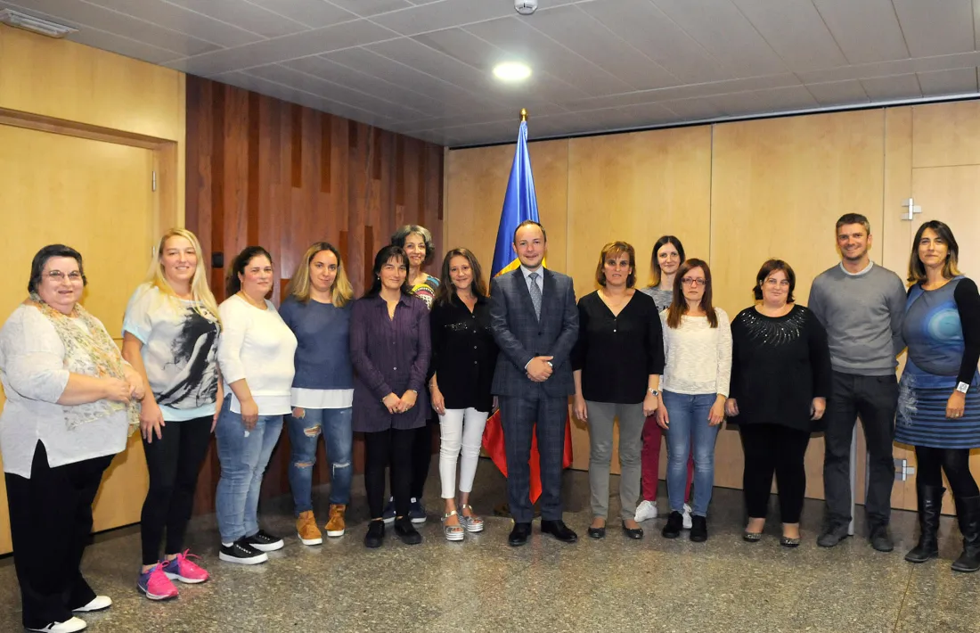 Espot lliura els diplomes del curs d’actualització per a les guardadores a domicili