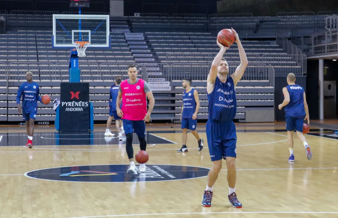 Ni mirar enrere ni posar límits