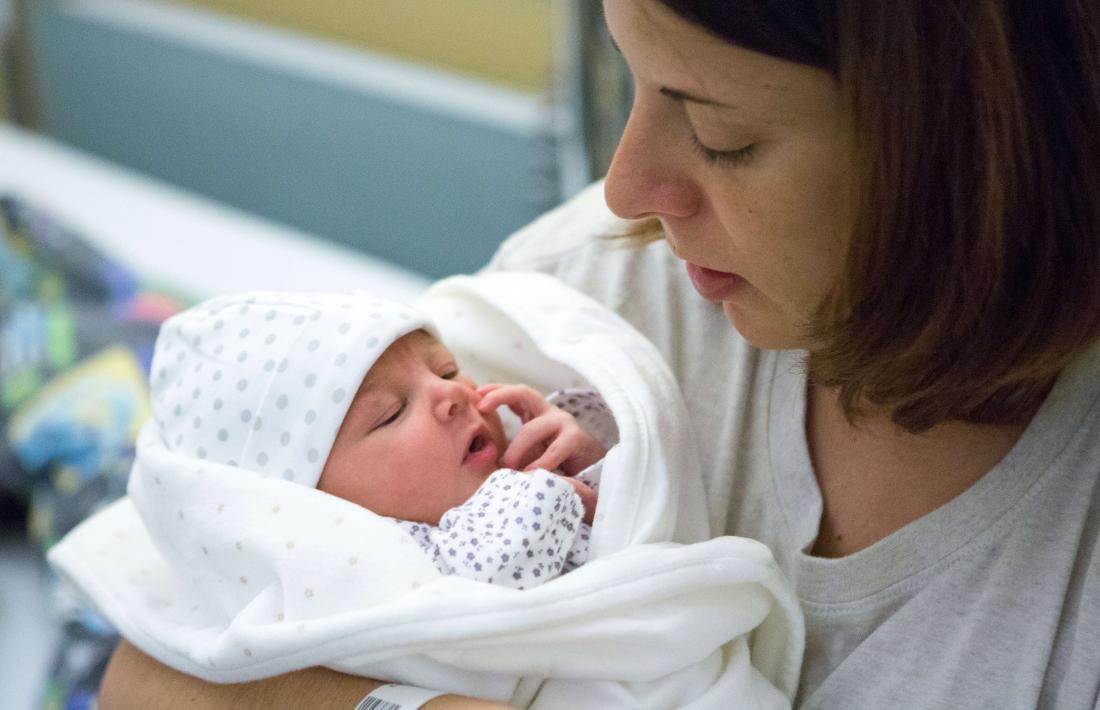 Unicef recomana allargar les baixes de maternitat fins als sis mesos