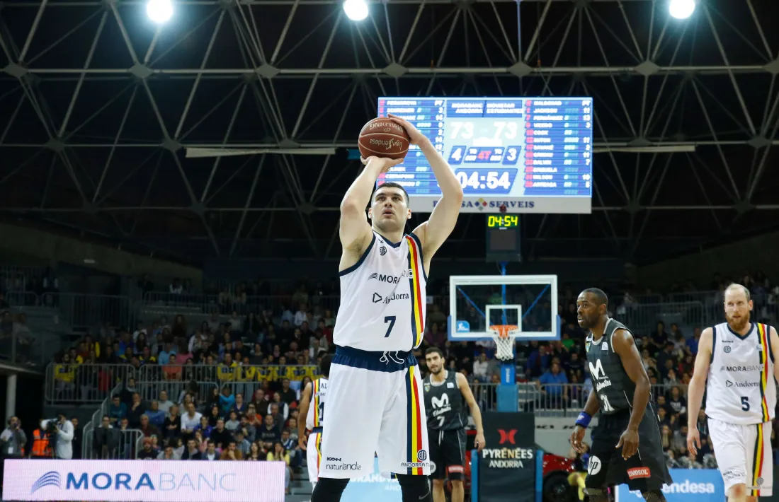 Burjanadze passarà pel quiròfan i  estarà 5 mesos lluny de les pistes 