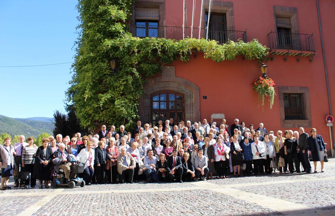 La festa de la gent gran aposta pels actes intergeneracionals