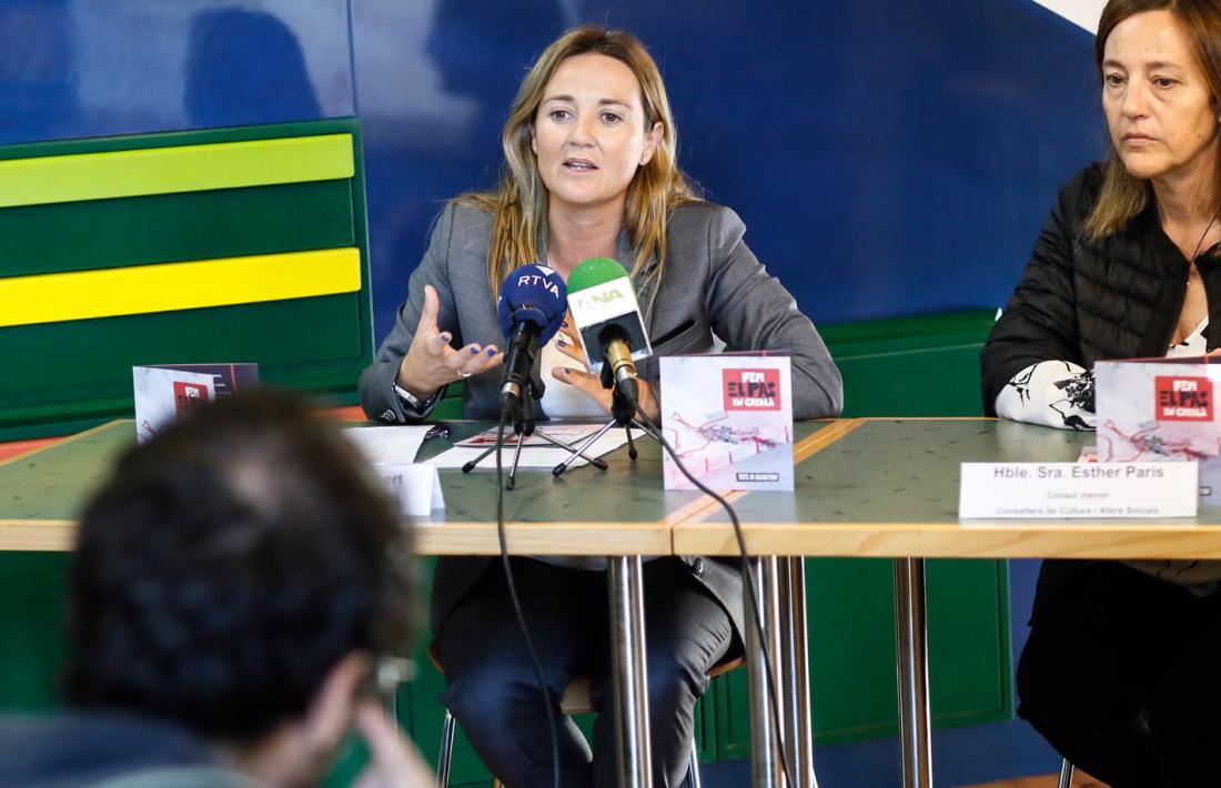Campanya al Pas per conscienciar els comerciants de l’ús del català