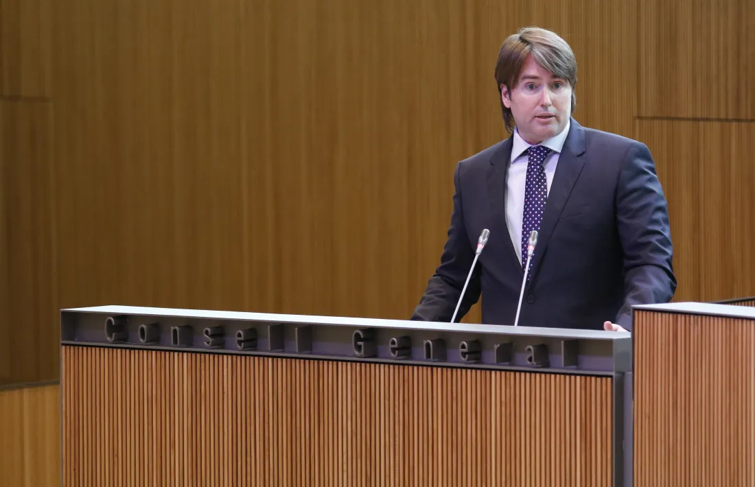 Naudi pregunta per la caiguda d’ingressos d’Andorra Telecom