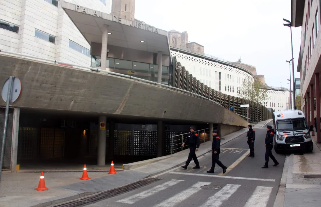 Pena de 12 anys de presó per al jove que va intentar matar l’exparella