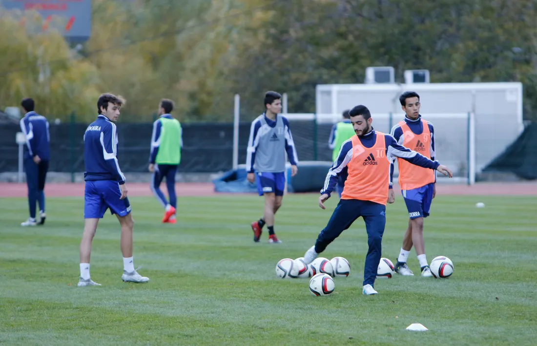 La sub-21, sense Max Llovera, visita la potent Holanda