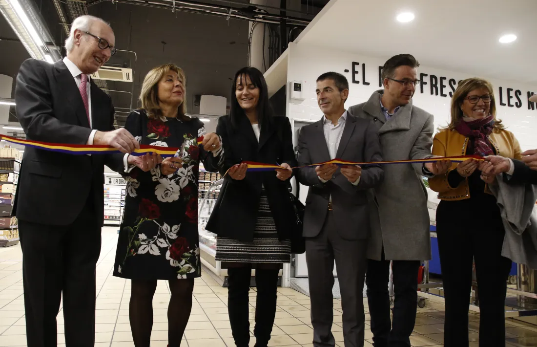 Obre Caprabo Fresh, un centre amb forta presència de productes de proximitat 