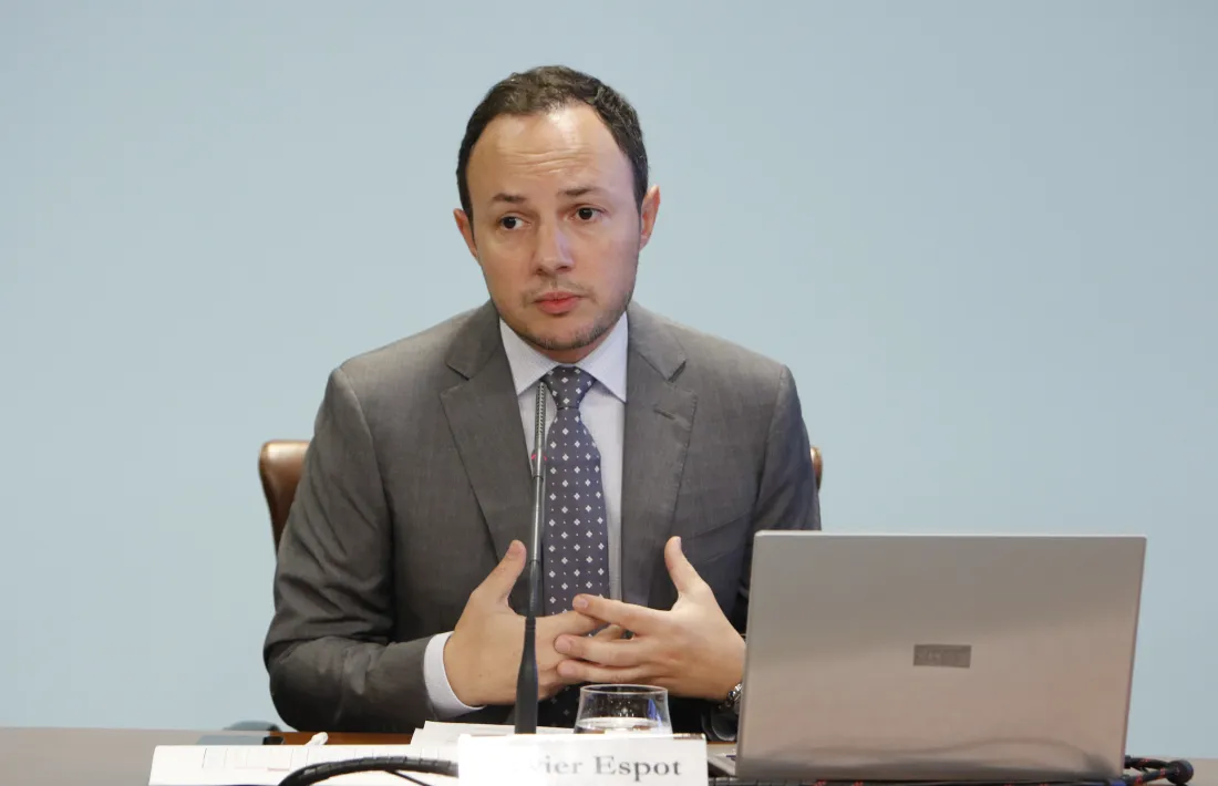 Espot no veu incompatibilitat en fixar preus i auditar a la vegada