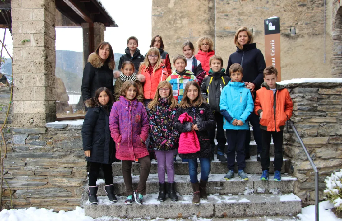  Una quinzena d'alumnes de l'escola francesa visiten el comú d'Ordino  Una quinzena d'alumnes de l'escola francesa visiten el comú d'Ordino