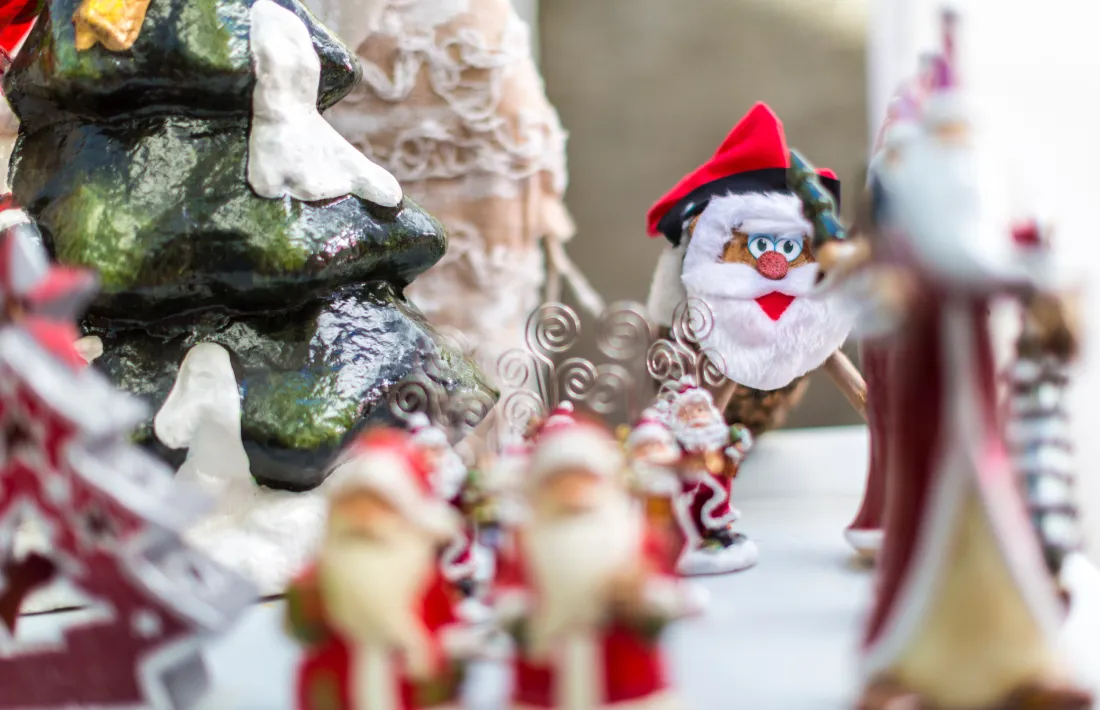 Màgia i teatre amenitzen el Mercat de Nadal d'Encamp