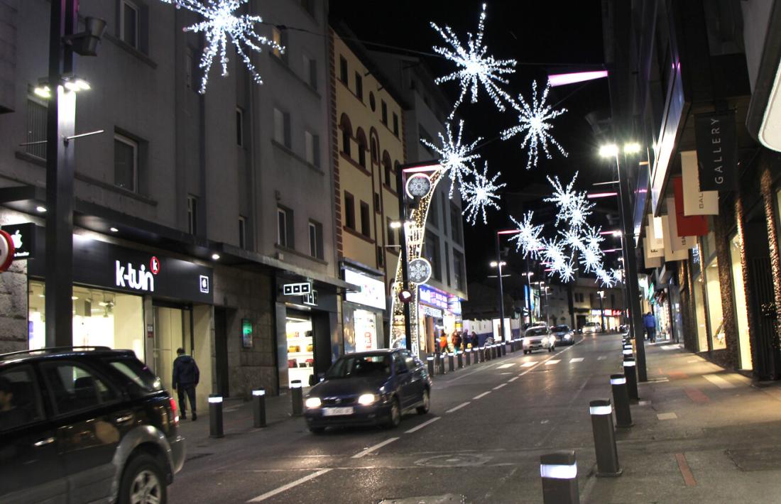 Andorra la Vella compta amb un centenar més de negocis que fa un any