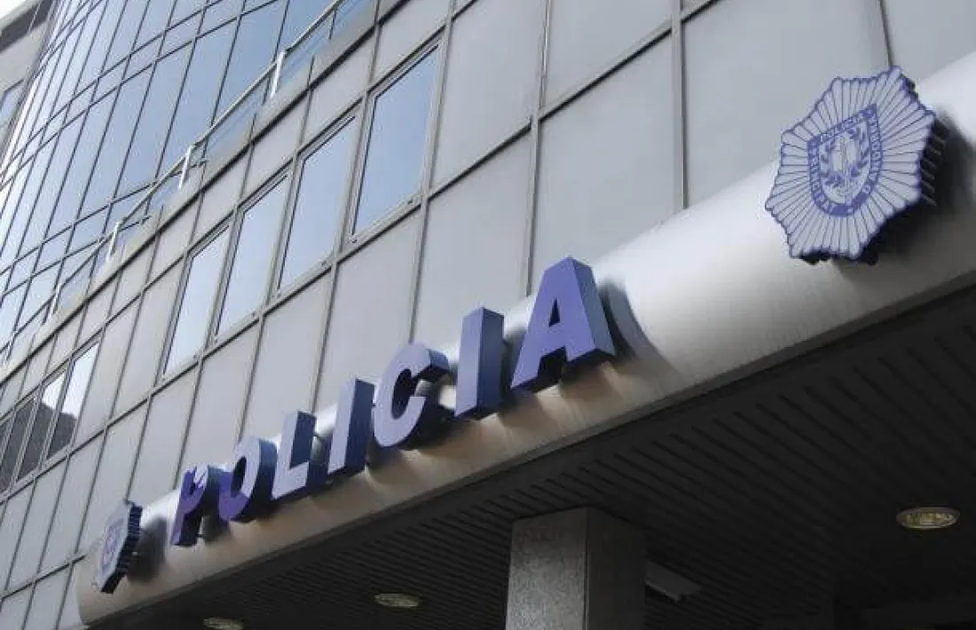 La policia deté un home per haver agredit de forma violenta la seva gossa