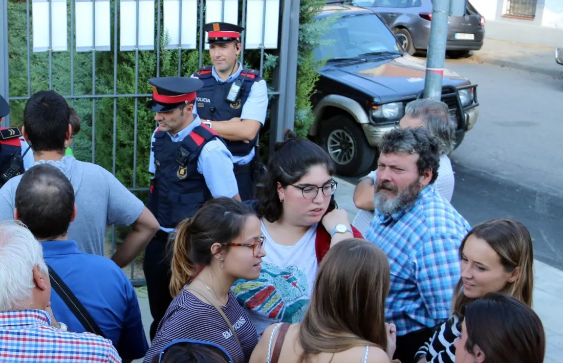 Citat el professor que va criticar a les xarxes les càrregues policials