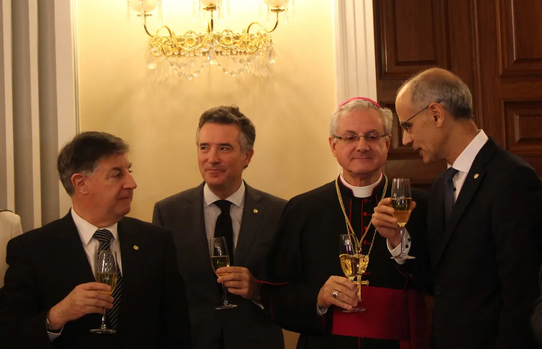 Vives reconeix que Europa viu moments convulsos però demana unió als polítics del país per afrontar les negociacions