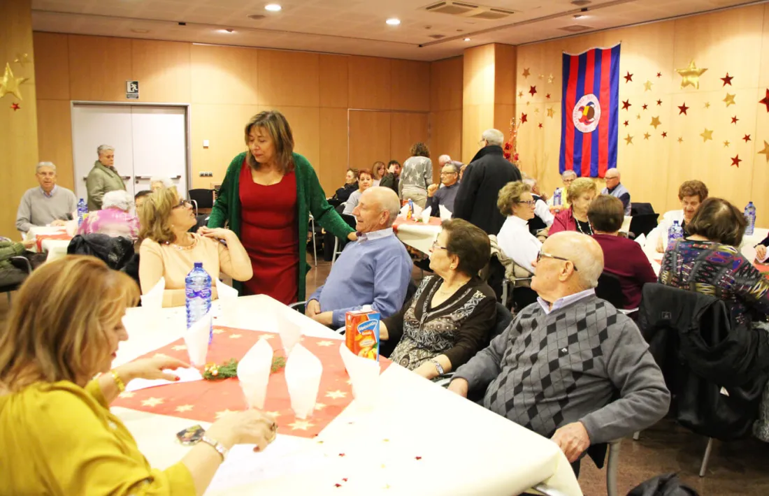  La gent gran d'Andorra la Vella celebra el Nadal i recull fons per a la campanya de recollida de joguines