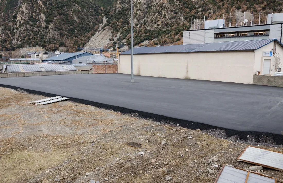 L'aparcament de la zona de la Plana, a Santa Coloma, estarà en funcionament en unes setmanes