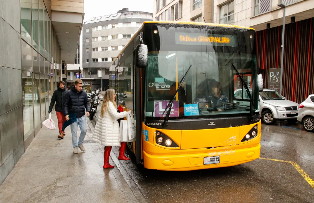 Els usuaris del transport públic intern augmenten un 5% el 2017