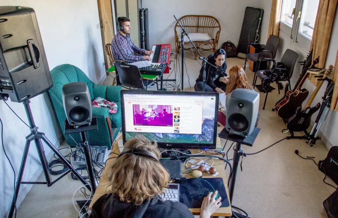 Rock the Mountains pretén crear un ambient positiu per a l’expressió artística.