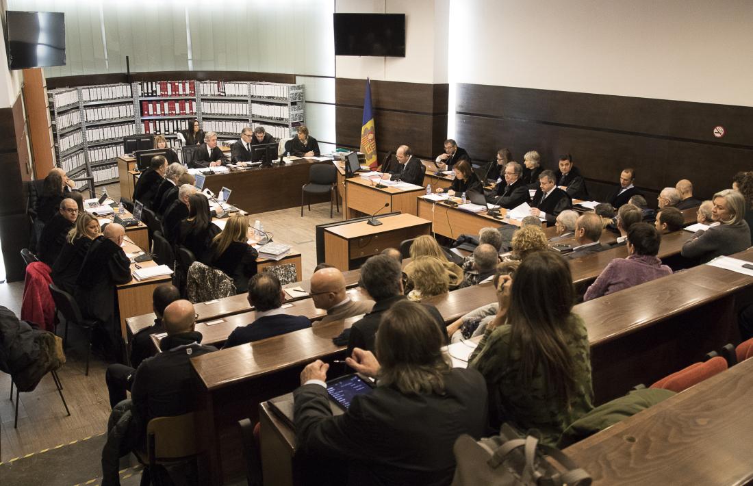 El Tribunal de Corts es mostra conforme a algunes argumentacions que els advocats dels actors civils i del Govern van al·legar. 