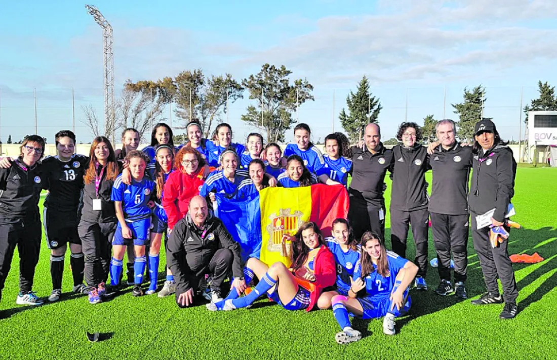 La sub-16 empata, però guanya als penals contra Liechtenstein 