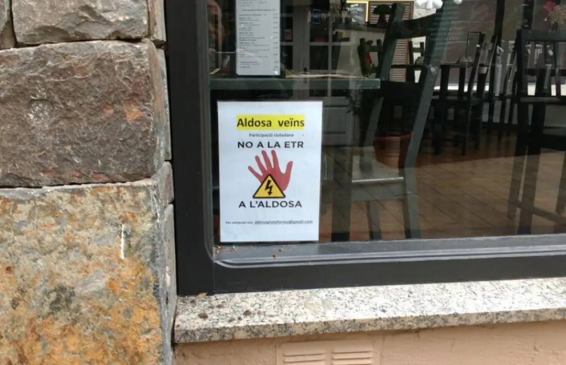 Un cartell de suport a la campanya contra la instal·lació de l’ETR a la Gonarda.