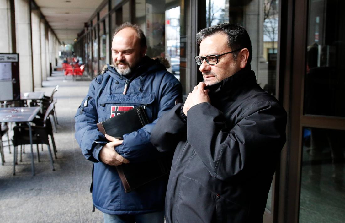El portaveu de la Plataforma de funcionaris, Gabriel Ubach, i Salvador Prieto, president del Col·lectiu de Funcionaris de Policia.