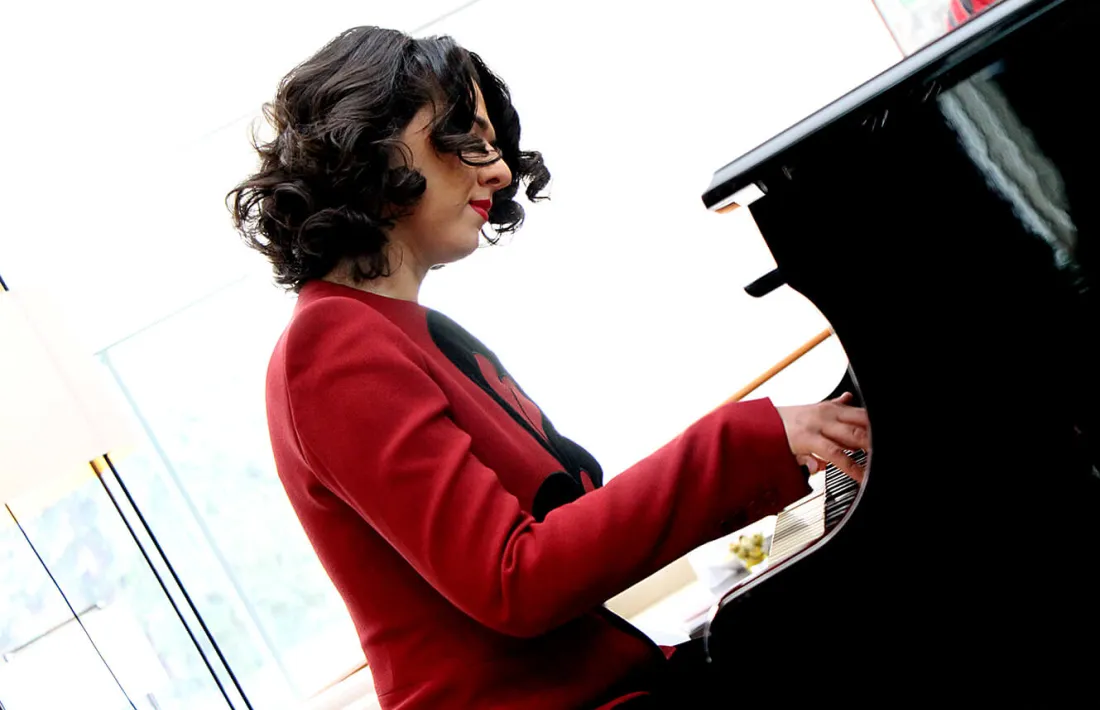 Si Beyoncé fos pianista...La pianista francesa va comparèixer ahir en roda de premsa al Park Hotel de la capital.