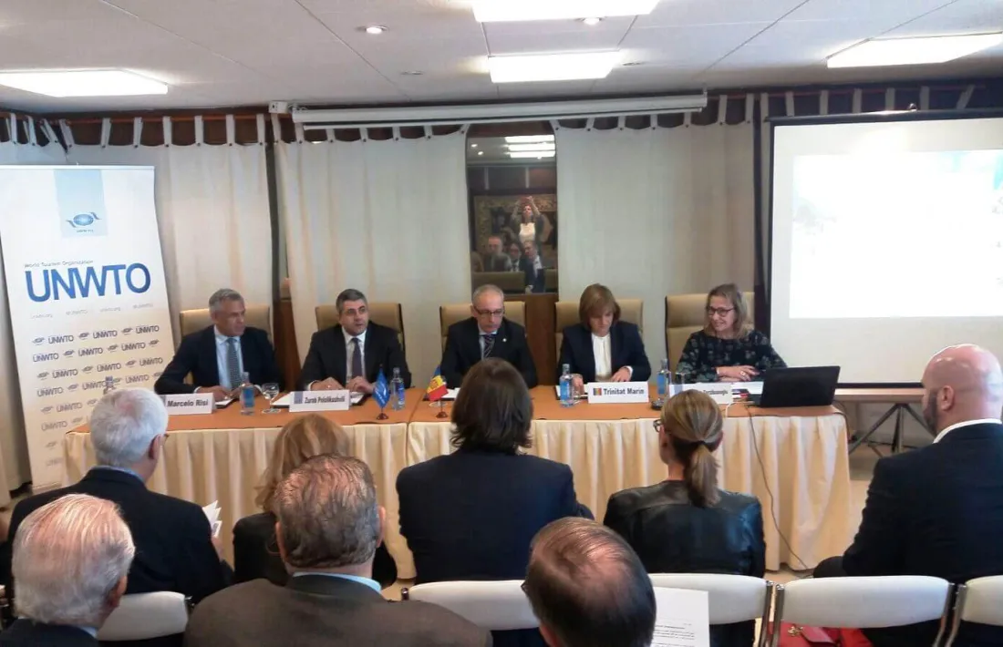 Roda de premsa de presentació del Congrés Mundial de Turisme de Neu i Muntanya a la seu de l'OMT, a Madrid.