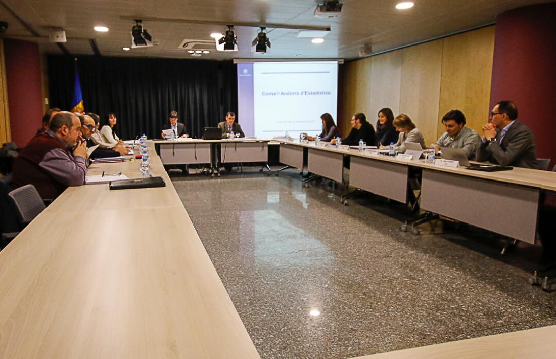 Un moment de la reunió constitutiva del Consell Andorrà d'Estadística.