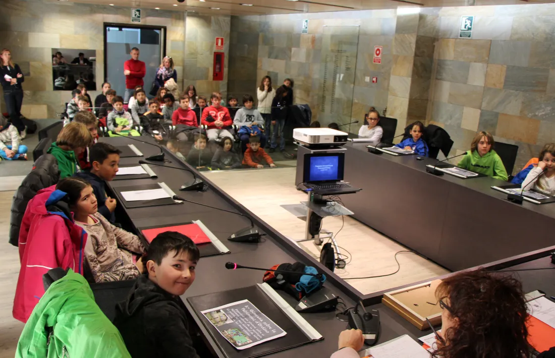Un moment del consell d'infants d'Ordino.