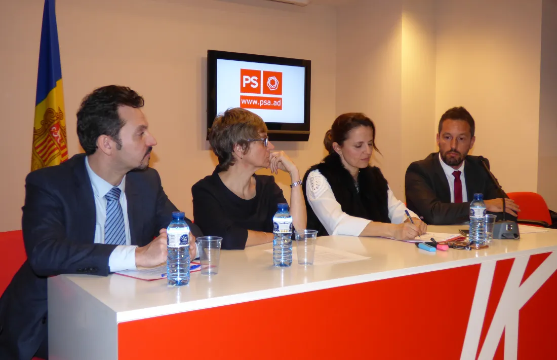 Gerard Alís, Susanna Vela, Rosa Gili i Pere López van explicar ahir el contingut de la querella per les irregularitats del SAAS.